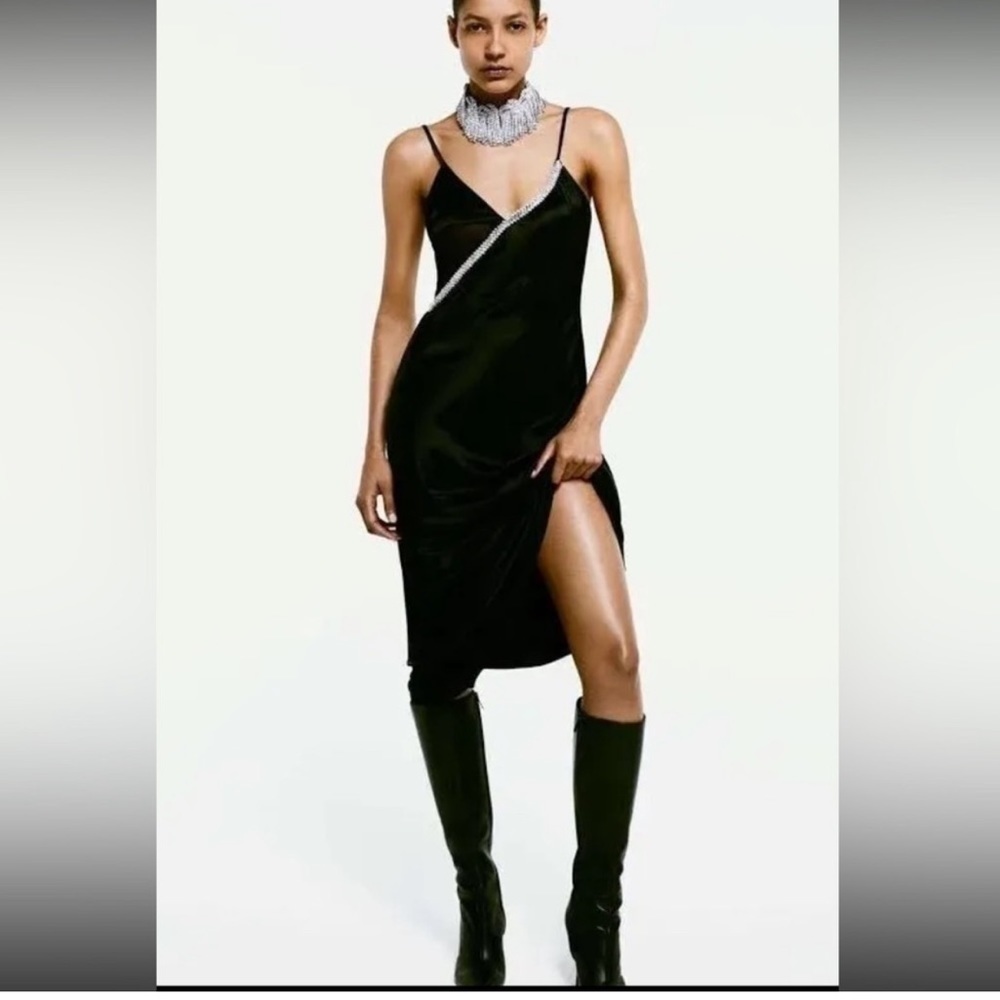 ZARA SATIN EFFECT RHINESTONE CRYSTAL BLACK DRESS - Picture 4 of 10